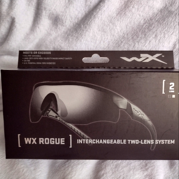 Wiley X Sunglasses  with anti fog lens spray - Picture 1 of 8